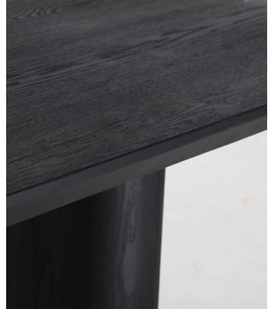 Rognes dining table